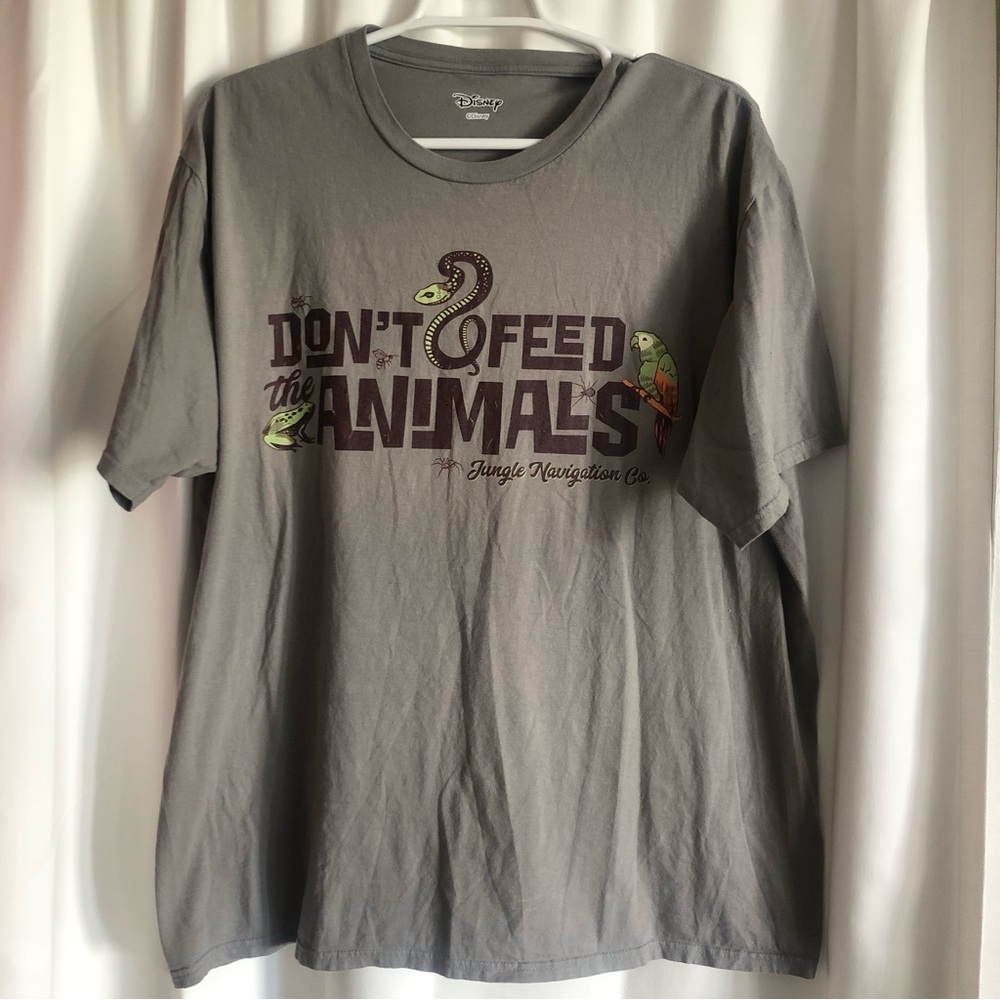 Disney Jungle Cruise Don't Feed the Animals Shirt Olive Grey Snake Frog unisex L